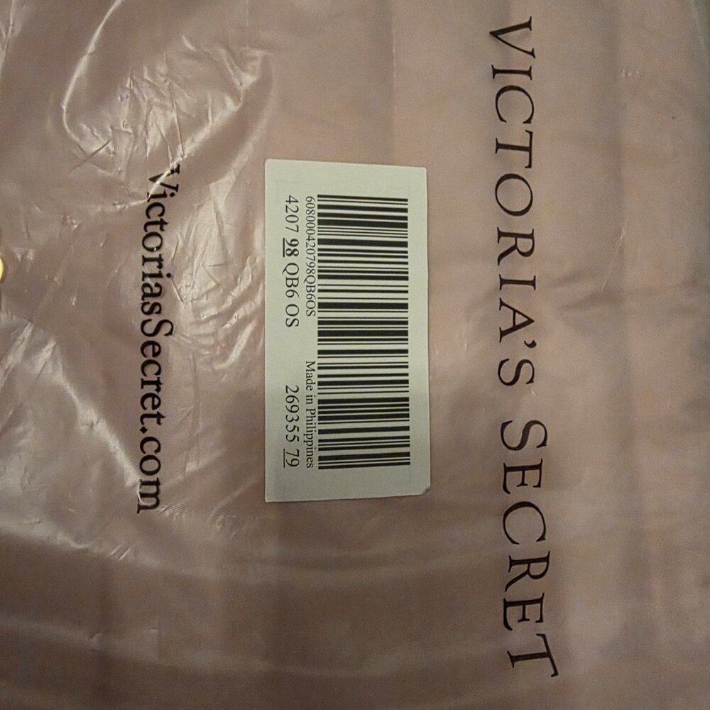 Victoria's Secret Quilted Pink Duffel Bag Overnight Gym Travel Tote - Picture 3 of 7